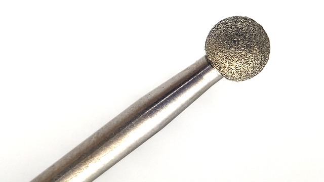 Material Finishing Techniques Affecting Durability and Cutting Resistance